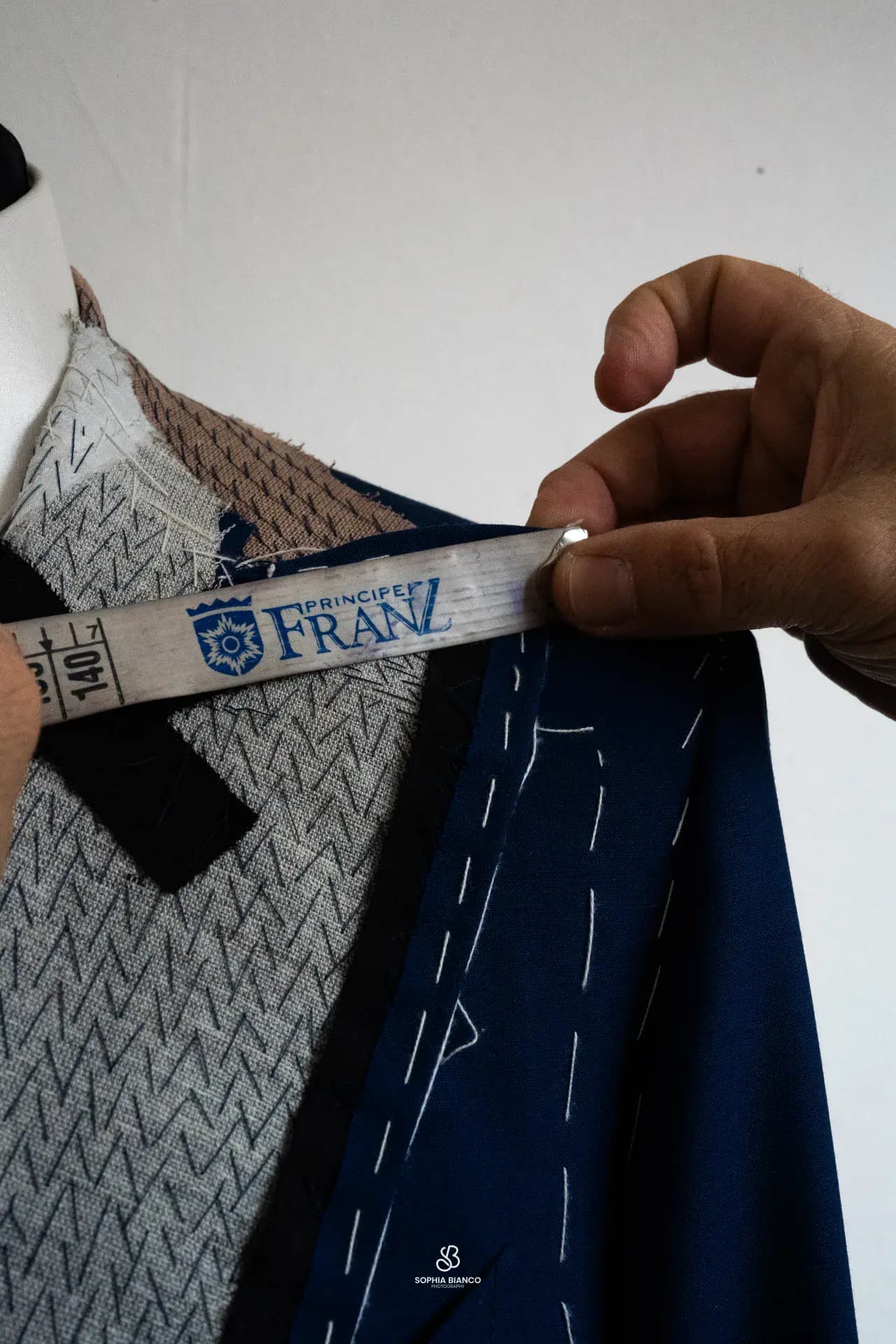 Interno atelier Principe Franz - abiti da sposo